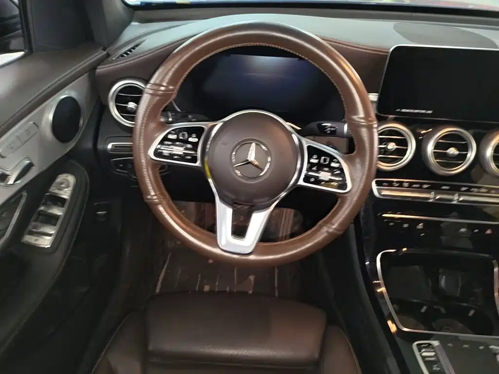 Mercedes-Benz GLC — миниатюра 11