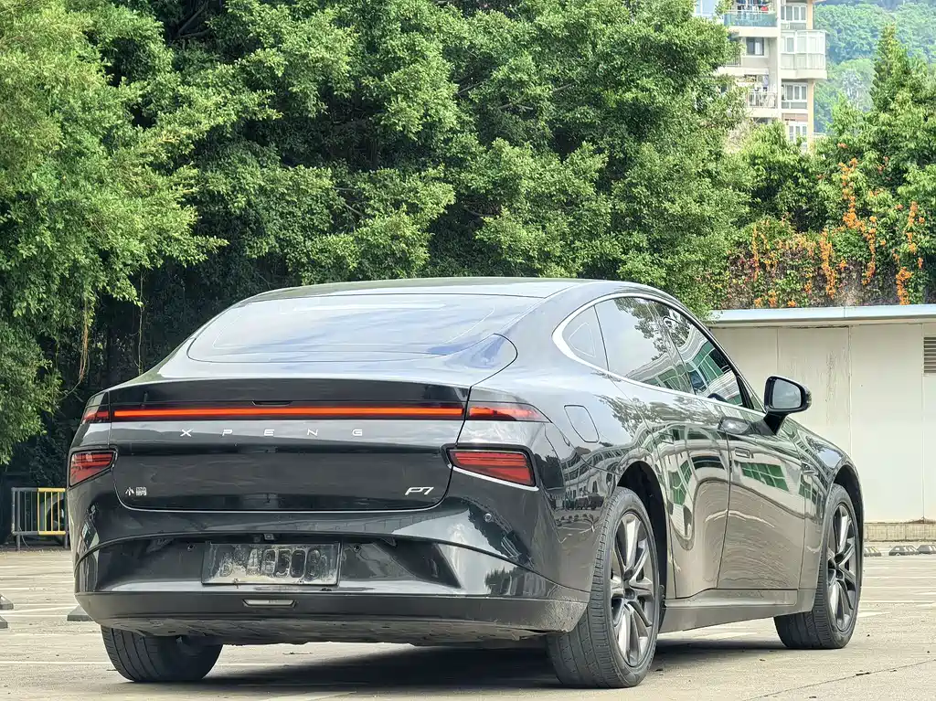 XIAOPENG P7