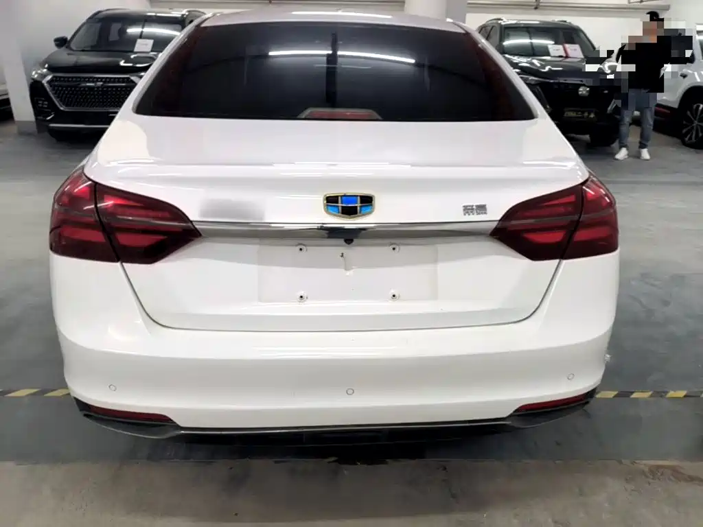 Geely Emgrand — миниатюра 6
