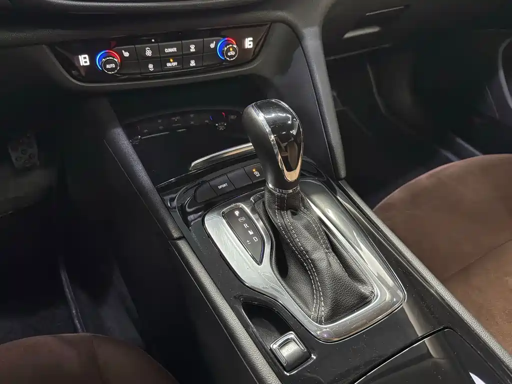 Buick Regal — миниатюра 17