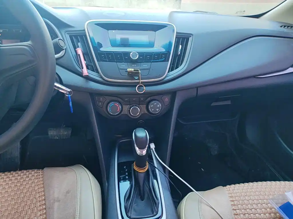 Chevrolet Cavalier — миниатюра 13