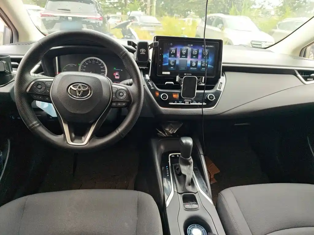 Toyota Corolla — миниатюра 10