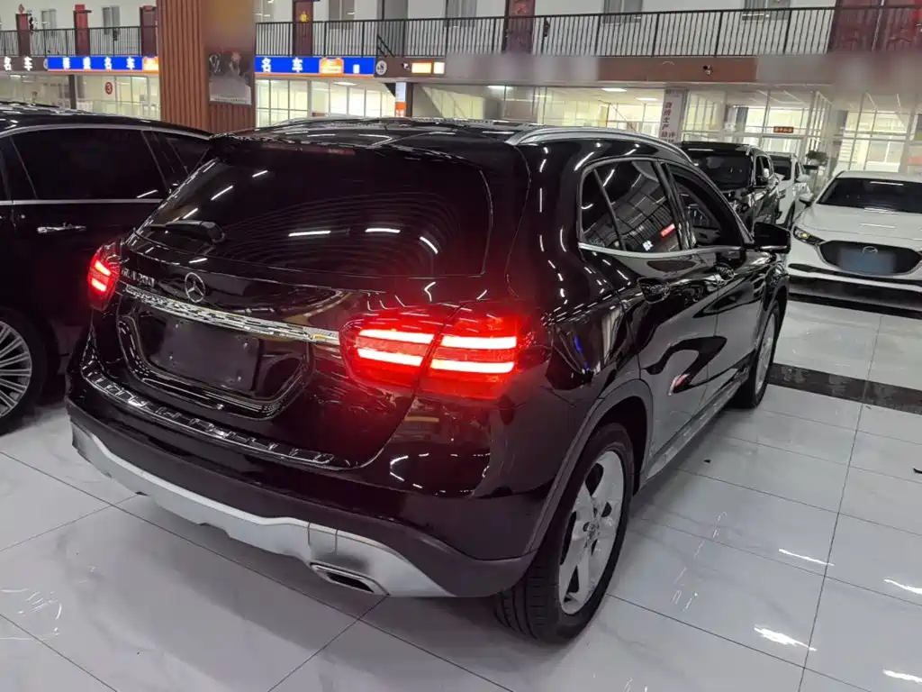 Mercedes-Benz GLA — миниатюра 7