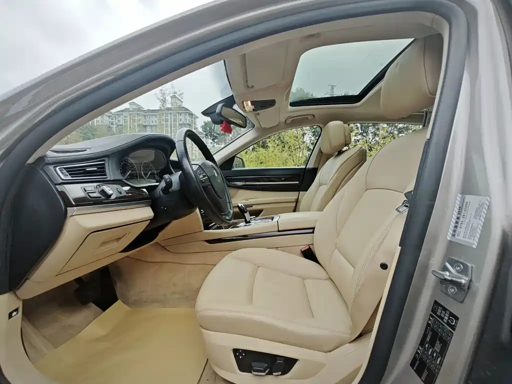 BMW 7 Series 7 2009 740Li Lead