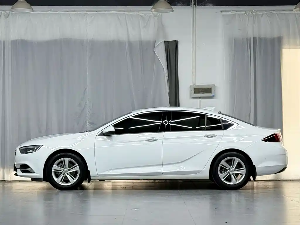 Buick Regal — миниатюра 8