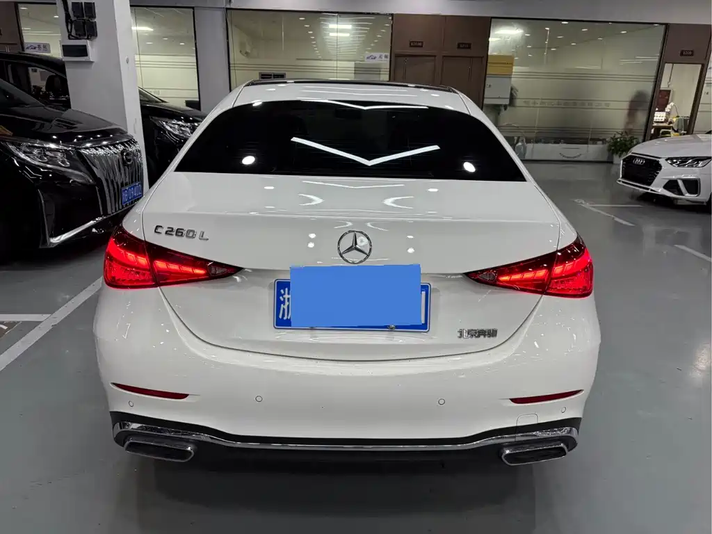 Mercedes-Benz C-Class — миниатюра 18