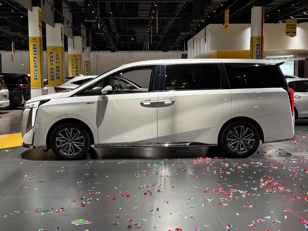 GAC Motor Trumpchi M8 — миниатюра 4