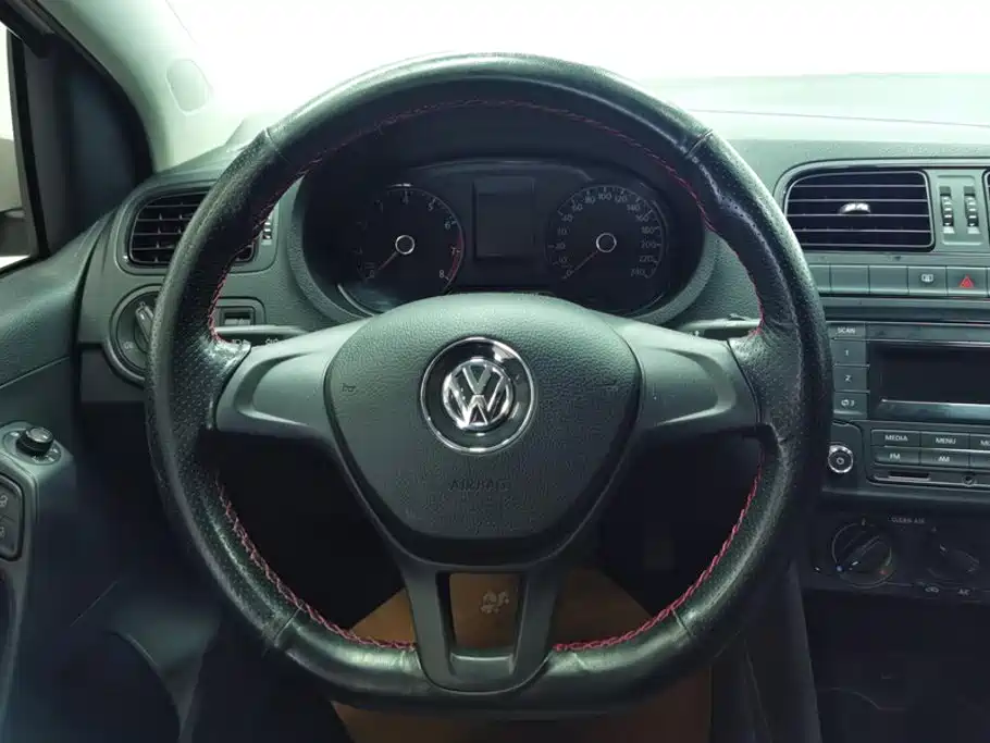 Volkswagen Polo — миниатюра 15