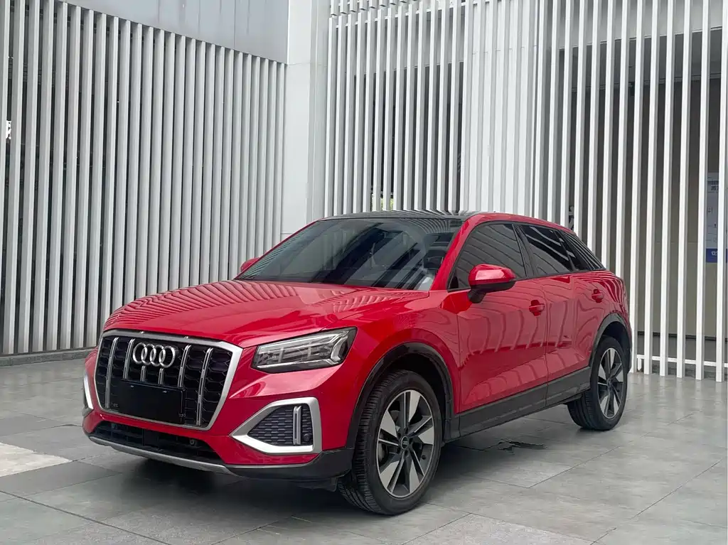 Audi Q2L