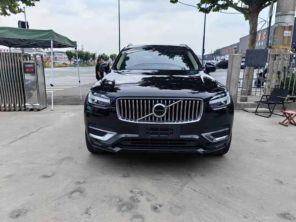 Volvo XC90 2020 T6 Luxury 7 мест