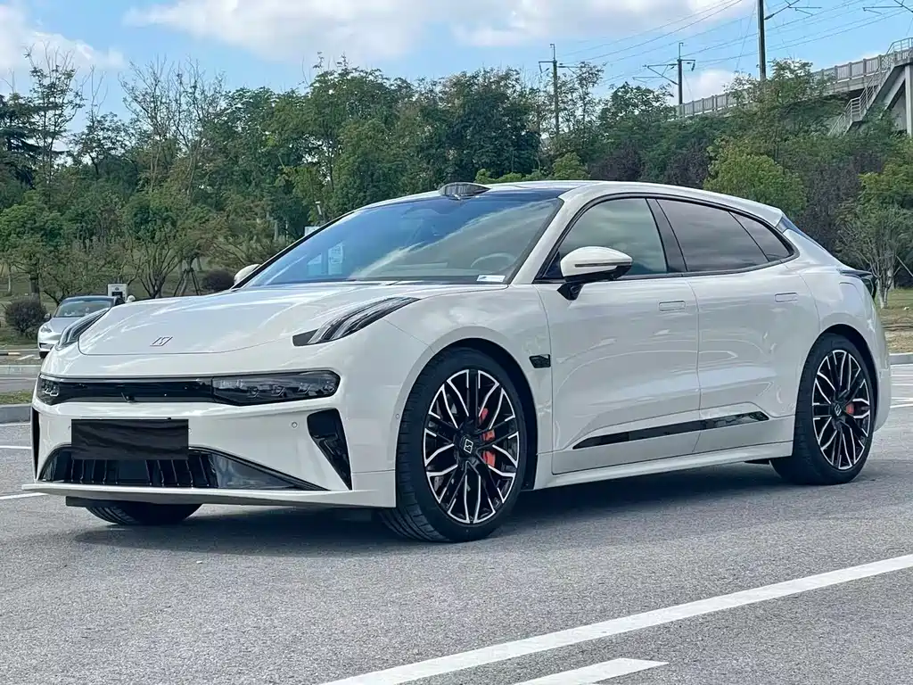 ZEEKR EXTREME KRYPTON 001