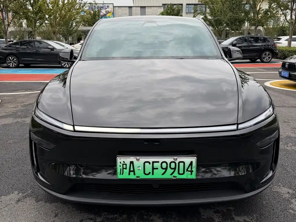 Tesla Model Y — фотографии объявления, Фото 3