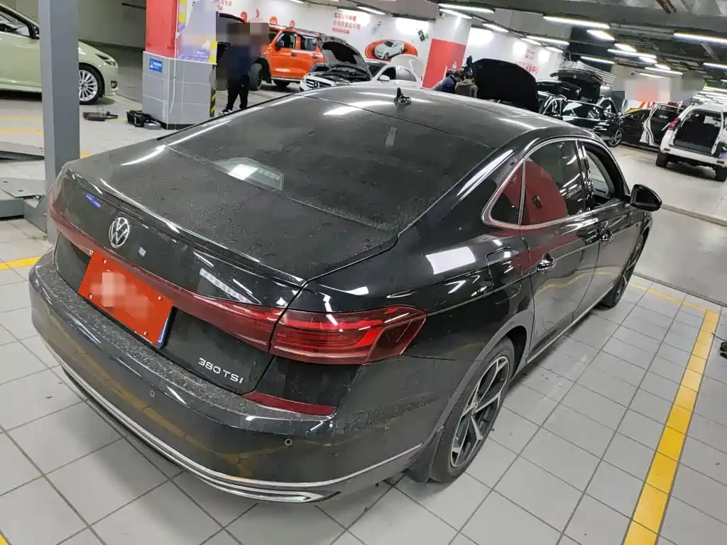 Volkswagen Passat — миниатюра 8