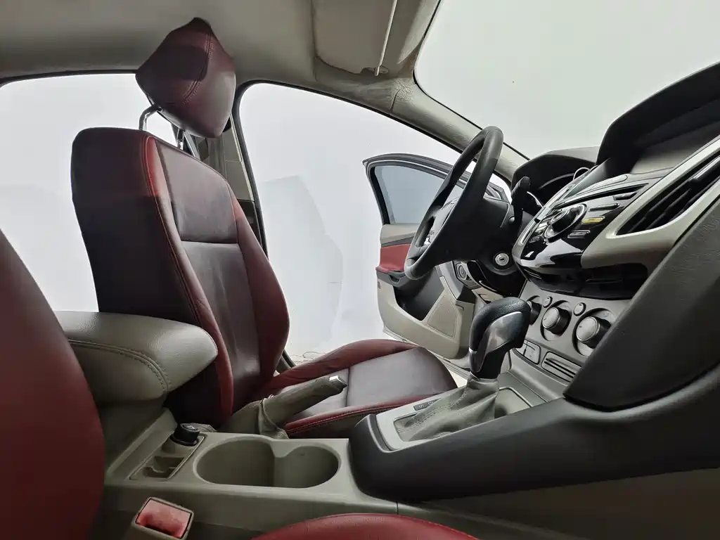 Ford Focus — миниатюра 14