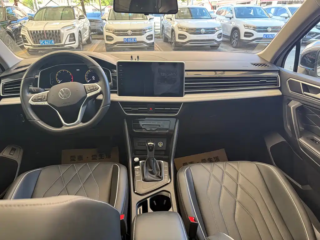 Volkswagen Tiguan L — миниатюра 8