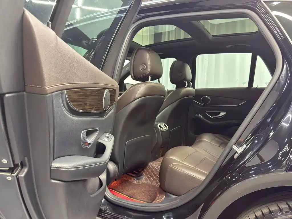Mercedes-Benz GLC — миниатюра 9