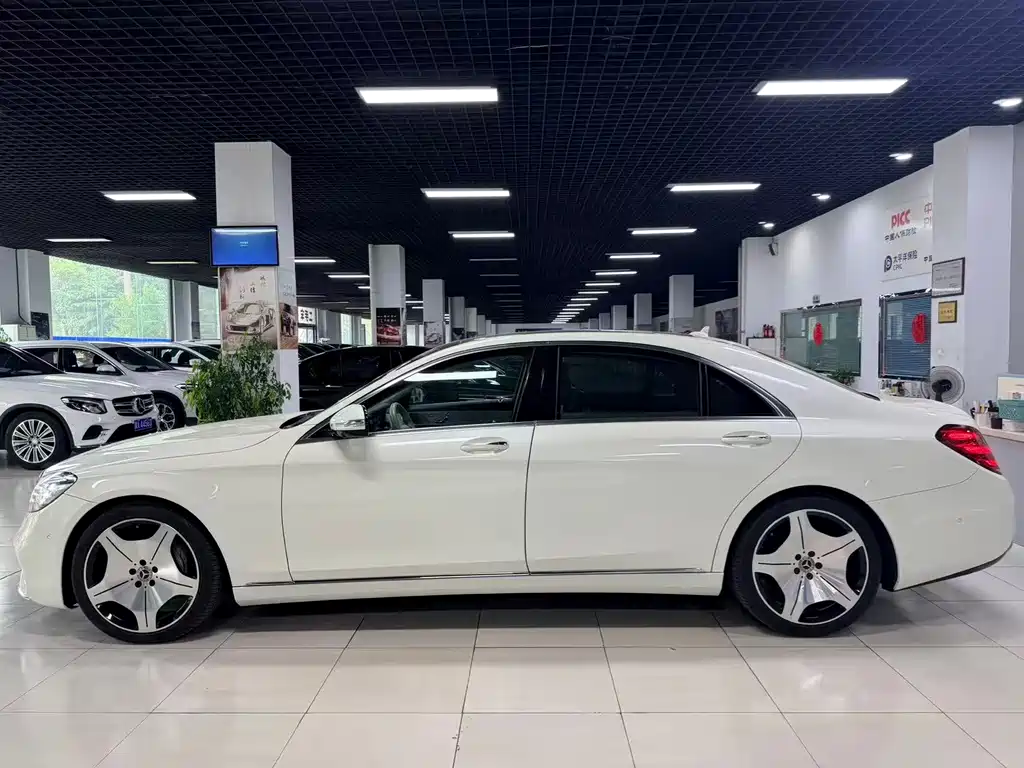 Mercedes-Benz S-Class — миниатюра 3