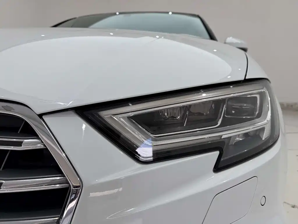 Audi A3 2020 Limousine 35 TFSI Fashion VI