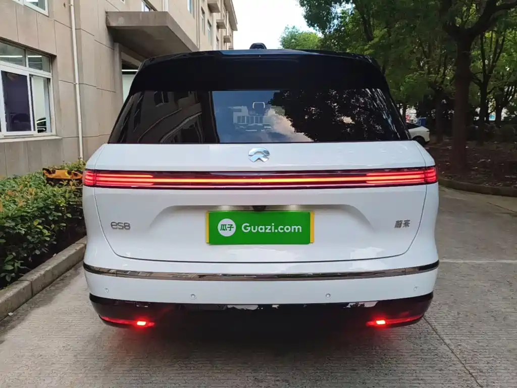 NIO ES8 — миниатюра 6