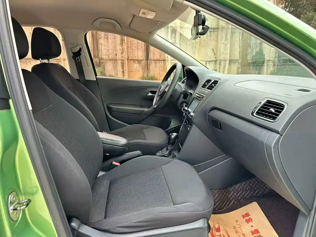 Volkswagen Polo — миниатюра 6