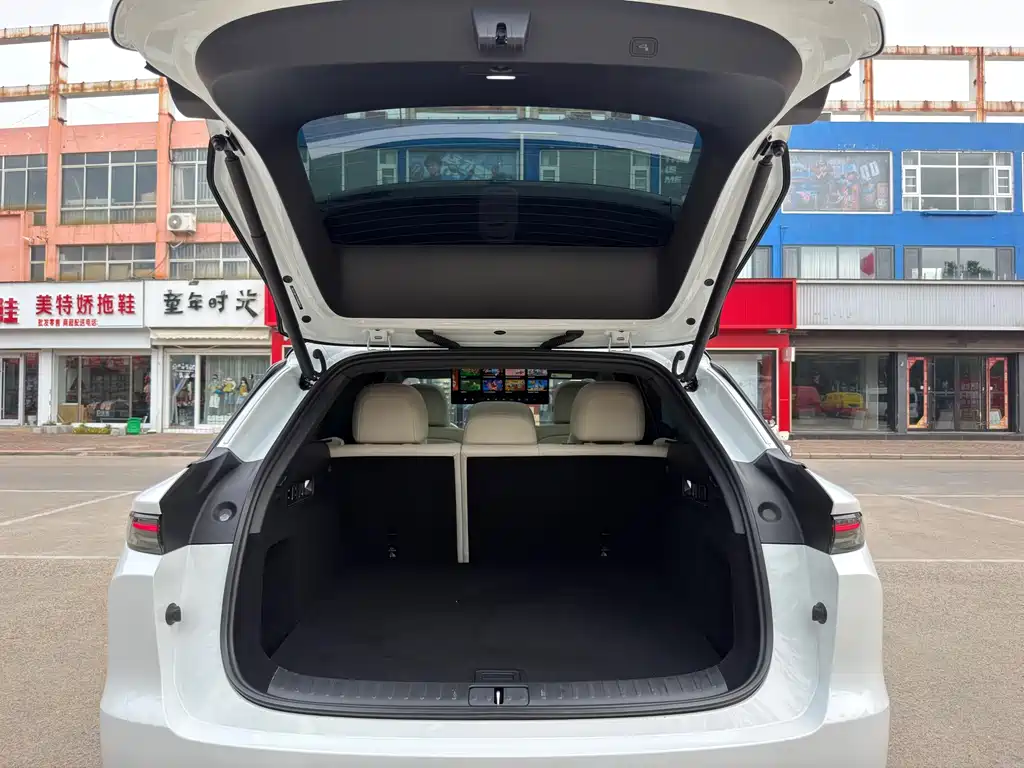 Li Auto Идеальный i6 — миниатюра 15