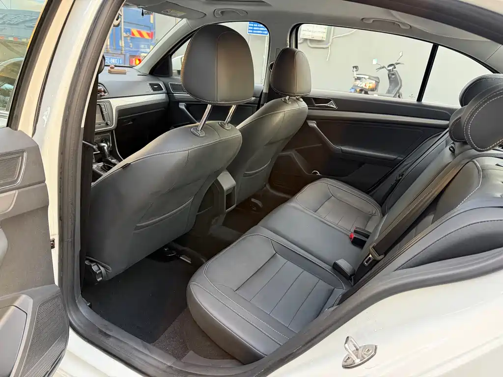 Volkswagen Lavida — миниатюра 11