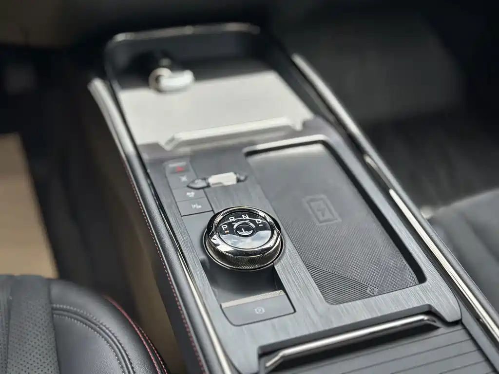 Ford Mondeo — миниатюра 9