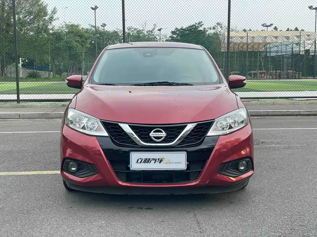Nissan Tiida — миниатюра 2