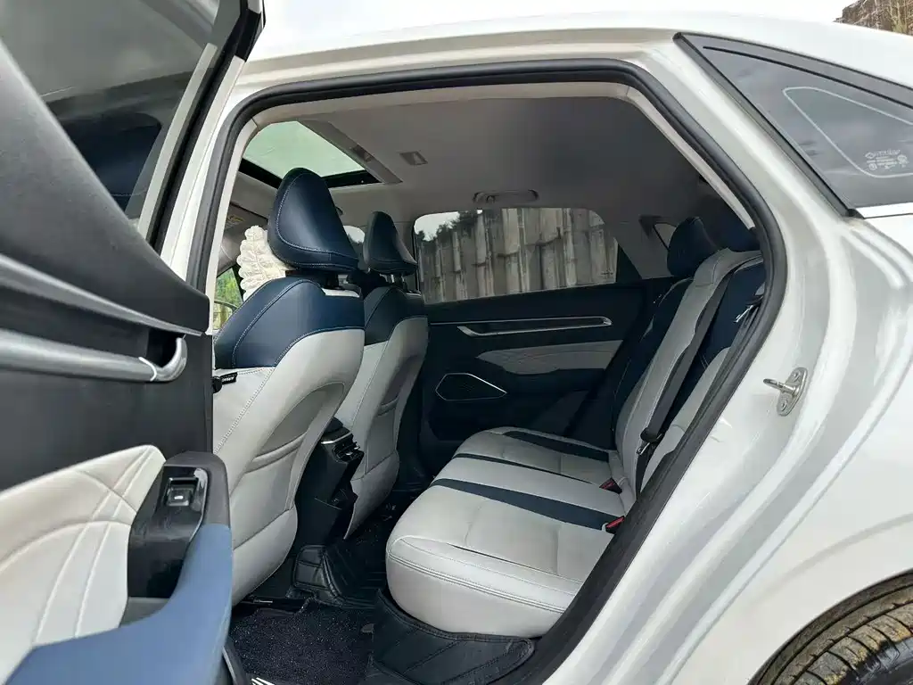 Geely Emgrand — миниатюра 9
