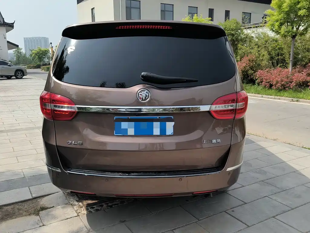 Buick GL8 — миниатюра 5
