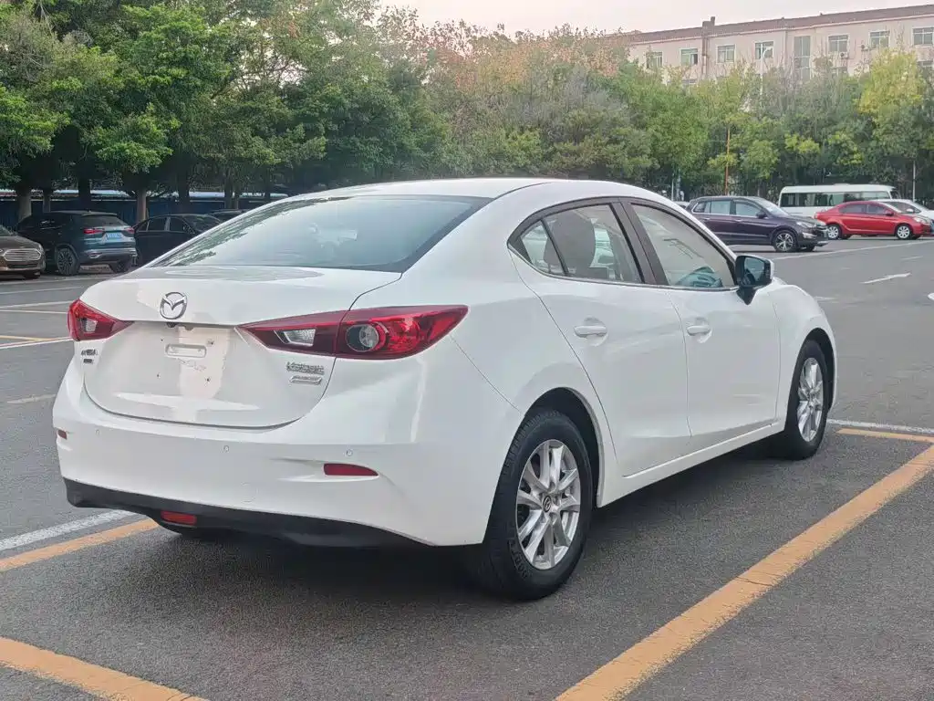 Mazda 3 Axela — миниатюра 7
