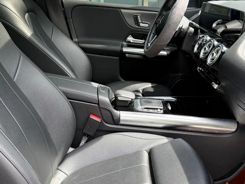 Mercedes-Benz B-Class B 2021 B 200 Fashion