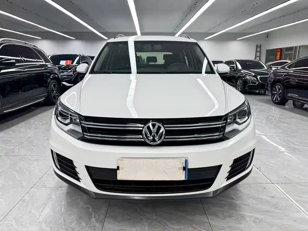 Volkswagen Tiguan — миниатюра 2