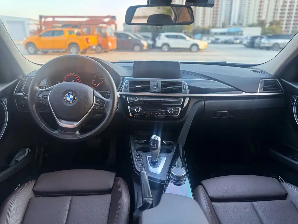 BMW 3 Series — миниатюра 5