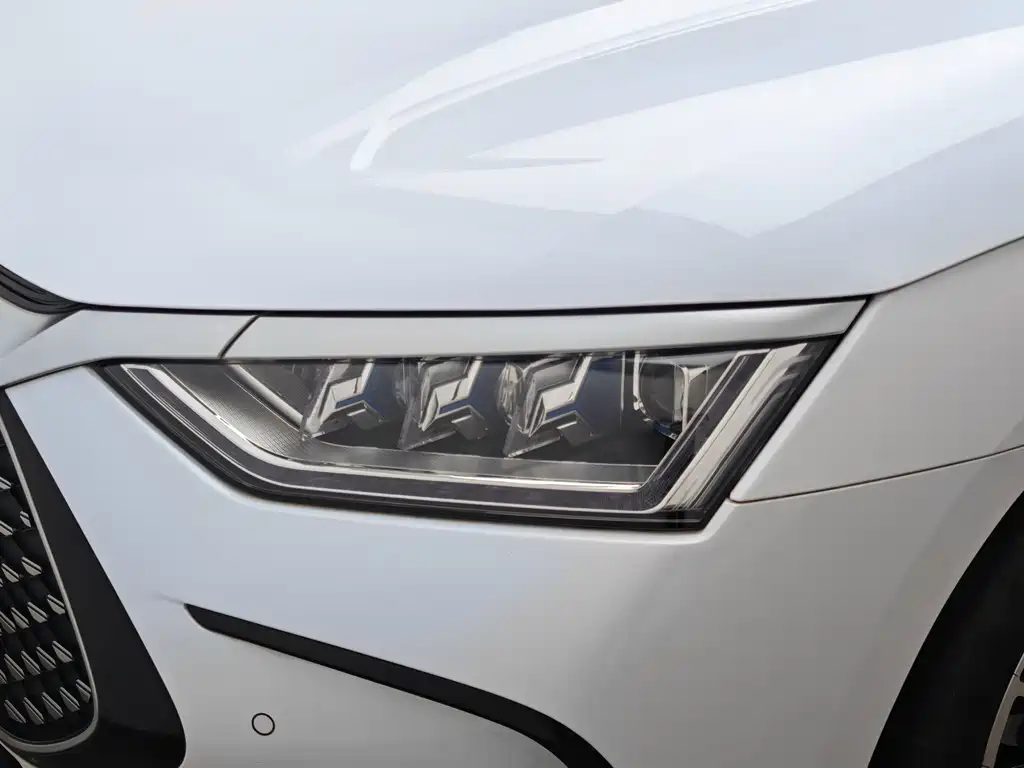 BYD Han — миниатюра 8