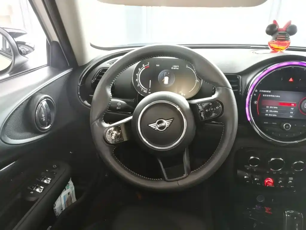 MINI Mini Clubman — миниатюра 7