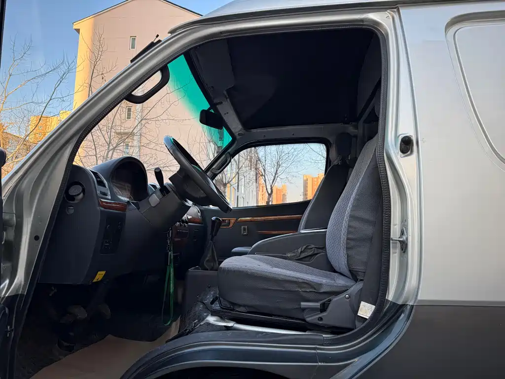 GOLDEN DRAGON SEA LION