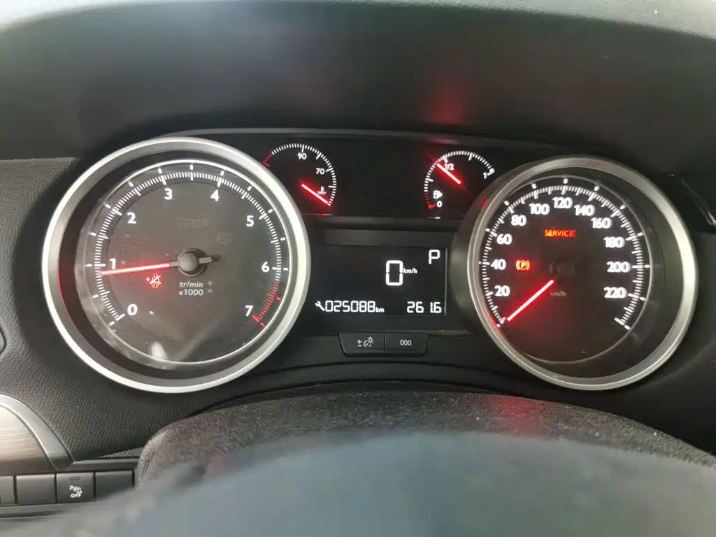 Peugeot 408 — миниатюра 7