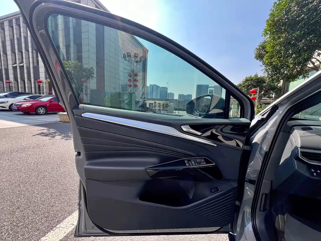 Volkswagen ID.4 Crozz — миниатюра 15