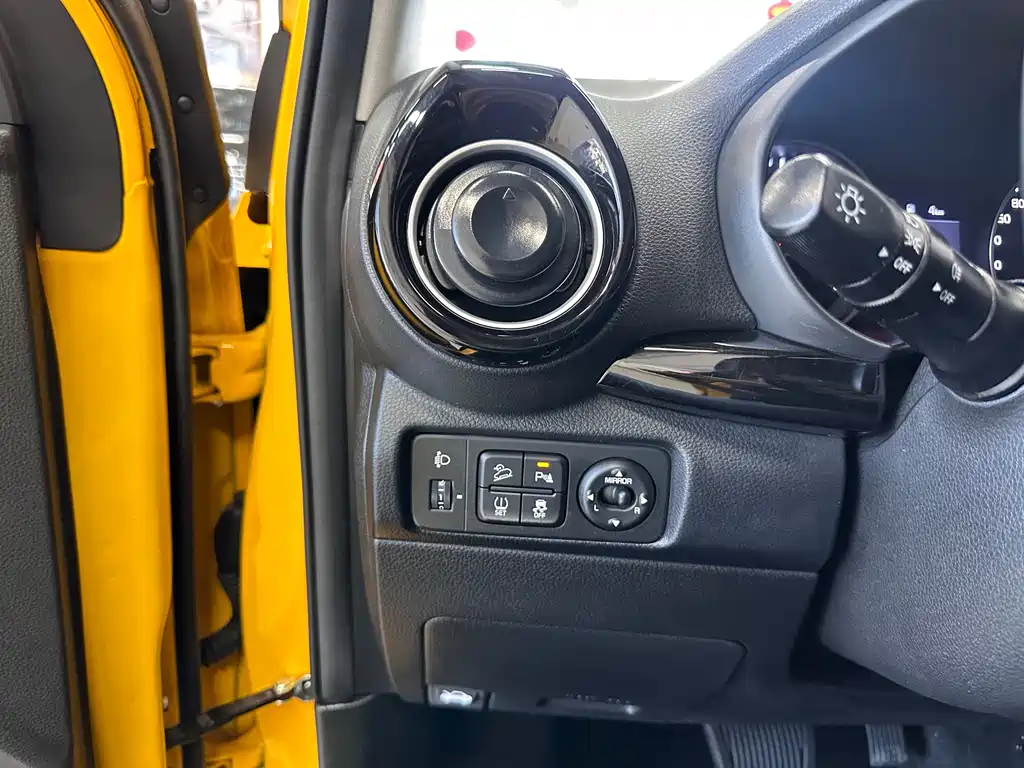 Kia KX1 1.4L CVT Sunroof Model, фото 8