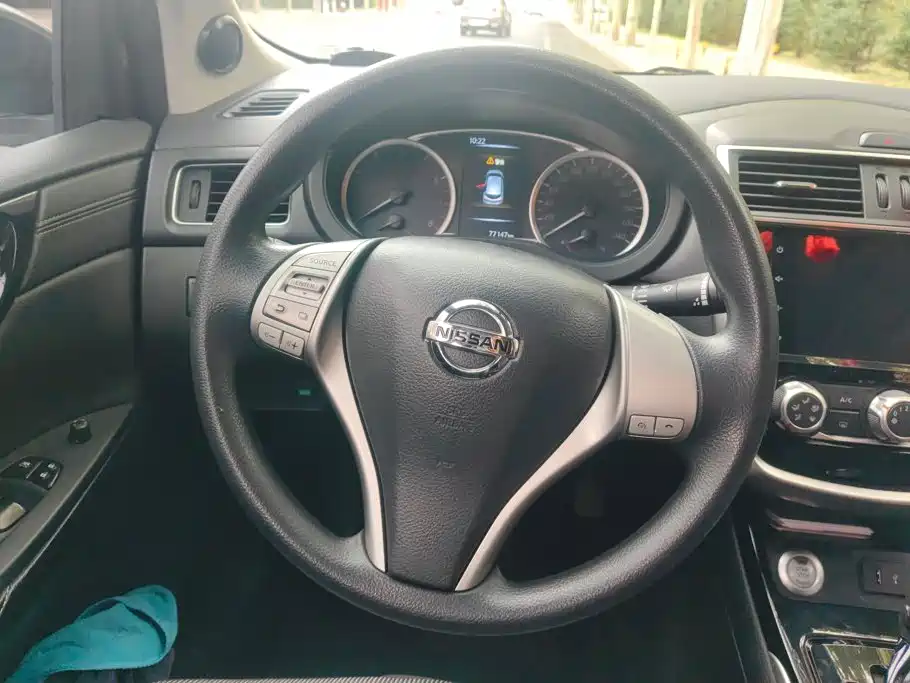 Nissan Tiida — миниатюра 15