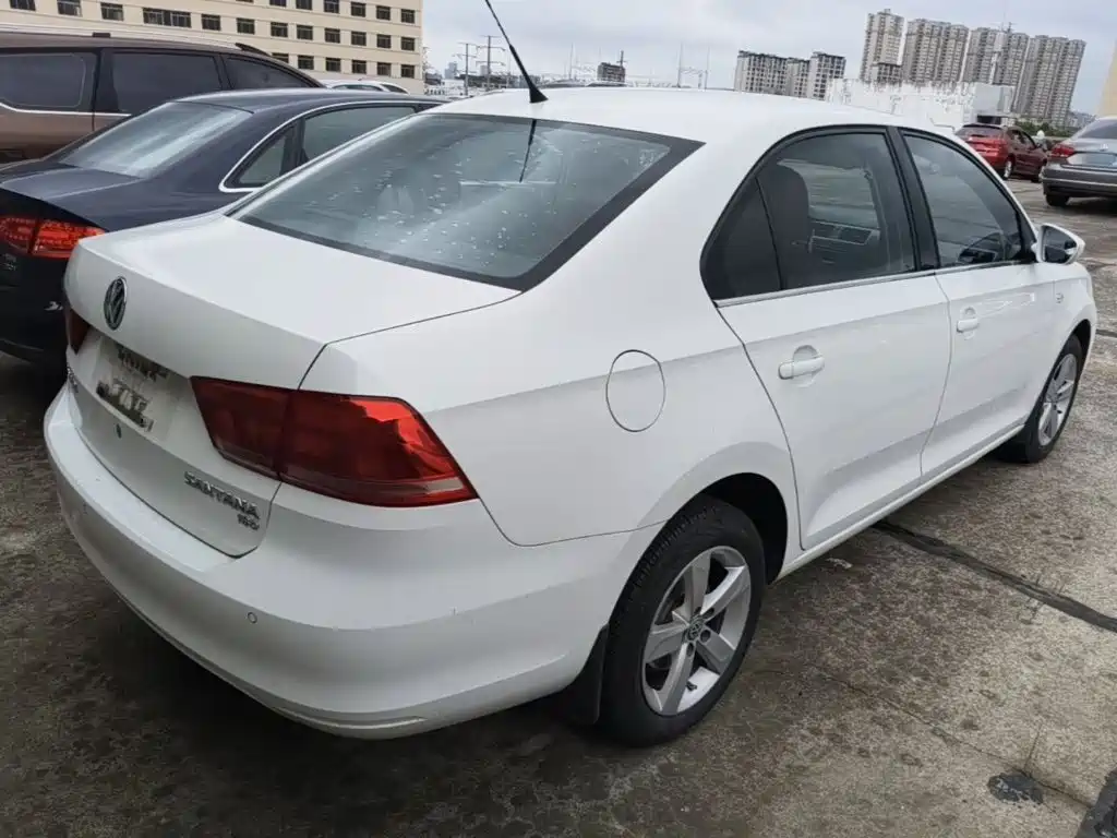 Volkswagen Santana — миниатюра 7