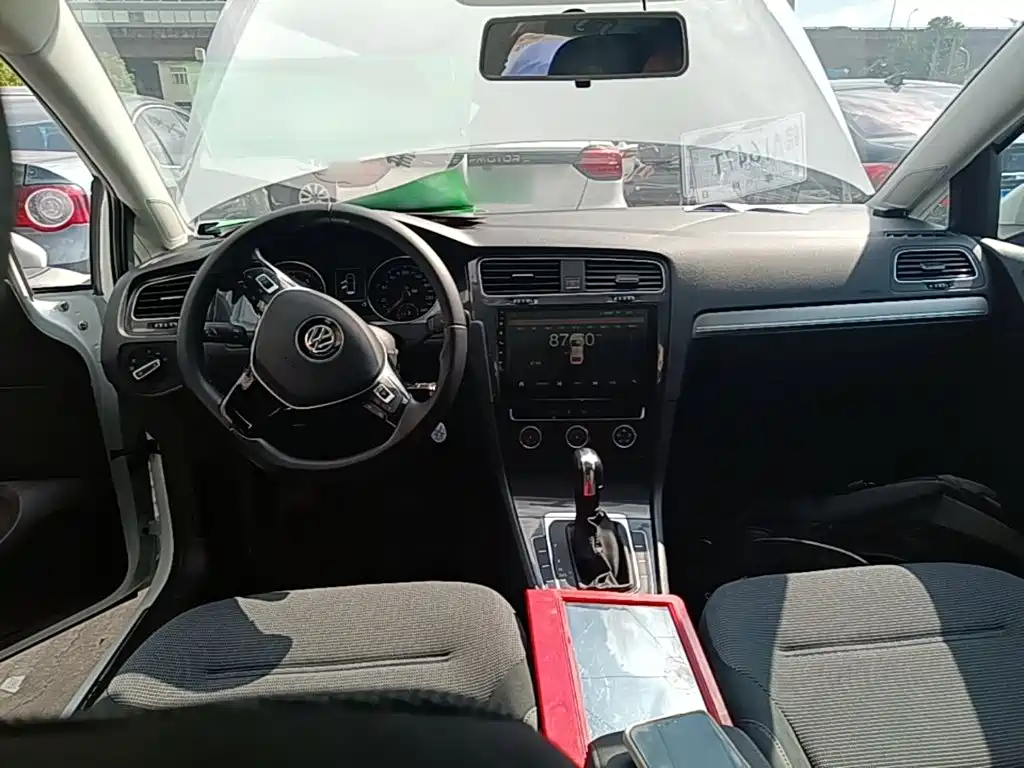 Volkswagen Golf — миниатюра 6