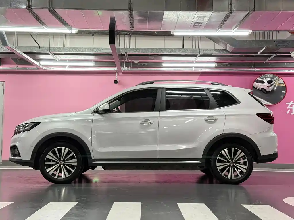 Roewe RX5 New Energy — миниатюра 8
