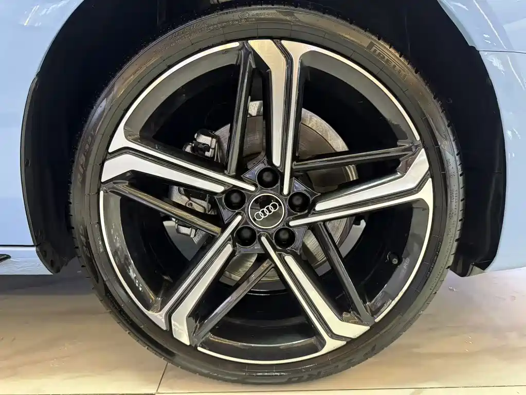 Audi A4L — миниатюра 24