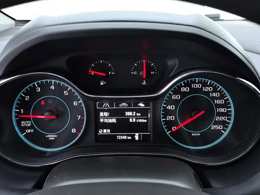 Chevrolet Cruze — миниатюра 14