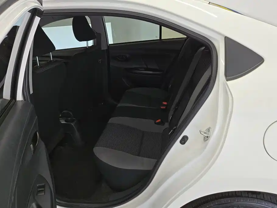 Toyota Vios — миниатюра 11