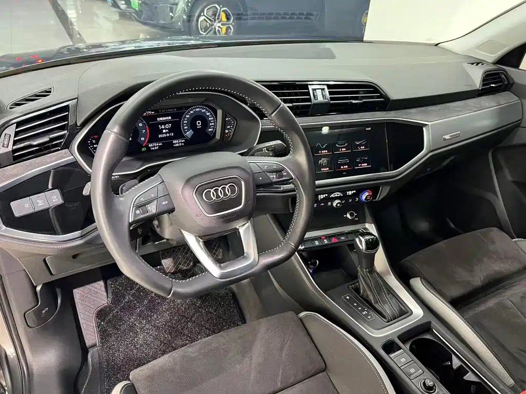 Audi Q3 — миниатюра 4