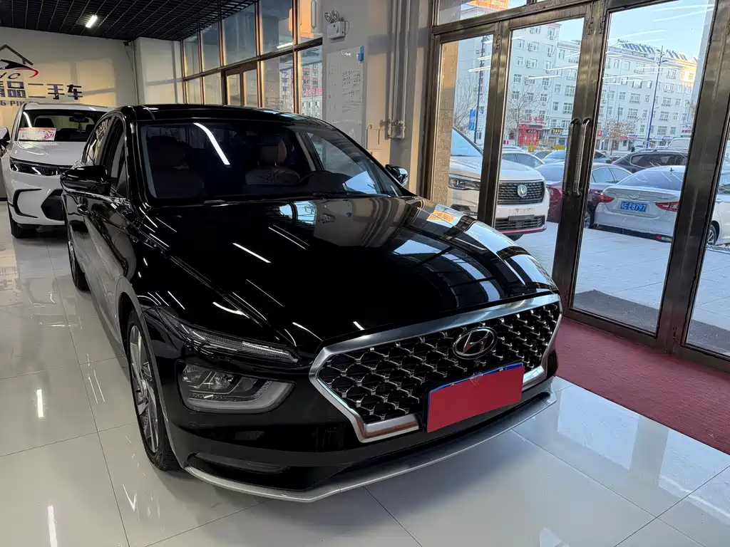 HYUNDAI NAME PICTURE