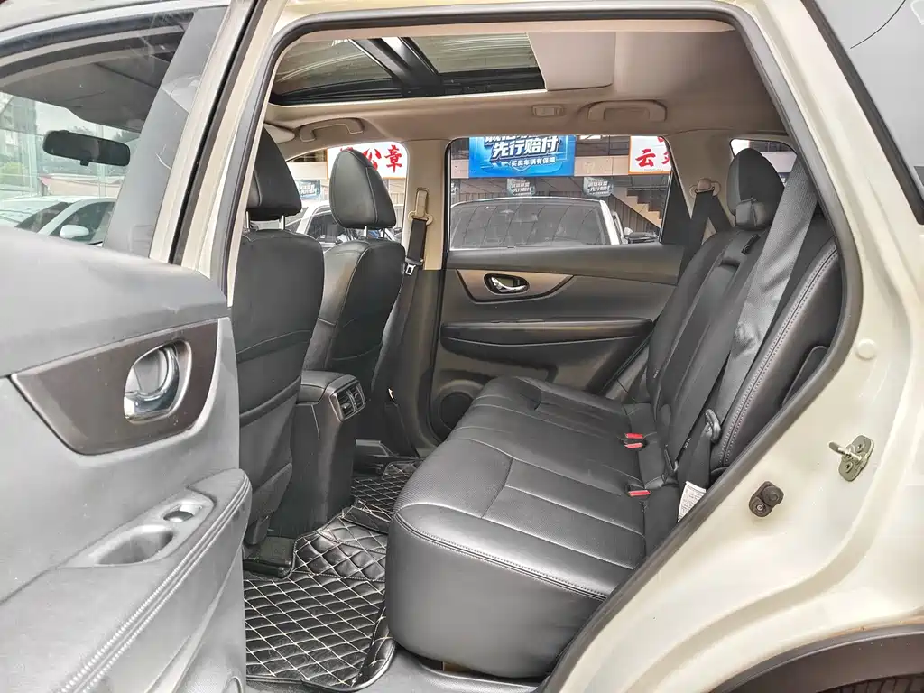Nissan X-Trail — миниатюра 7